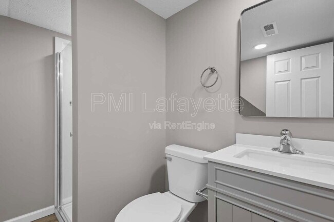 Building Photo - 312 Highland Dr