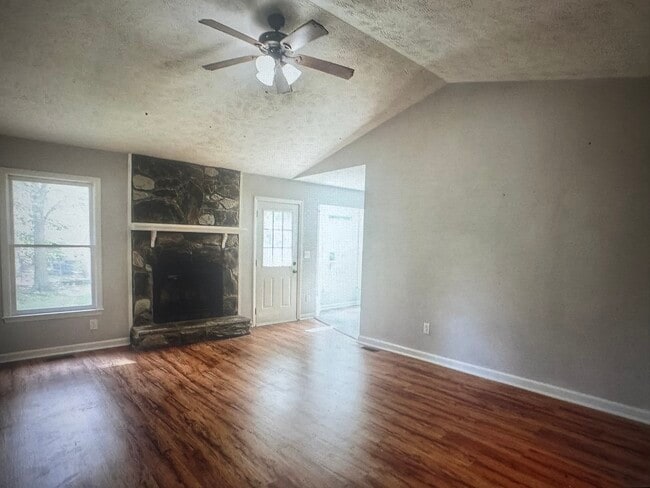 Building Photo - 6813 Torrance Ln