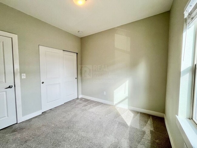 Building Photo - 4411 E Jewell Ave