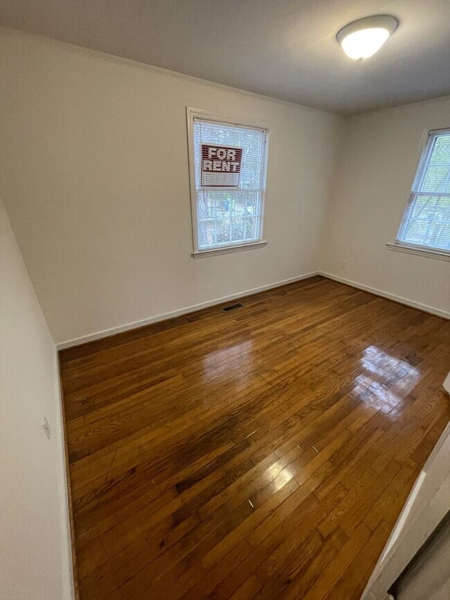 Building Photo - 322 Angier Ave