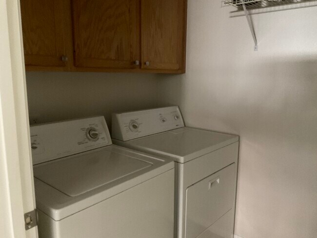 Building Photo - 4307 E South Fork Dr