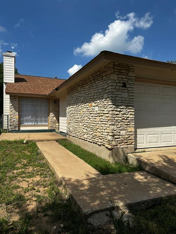 Building Photo - 2202 Donahue Ln