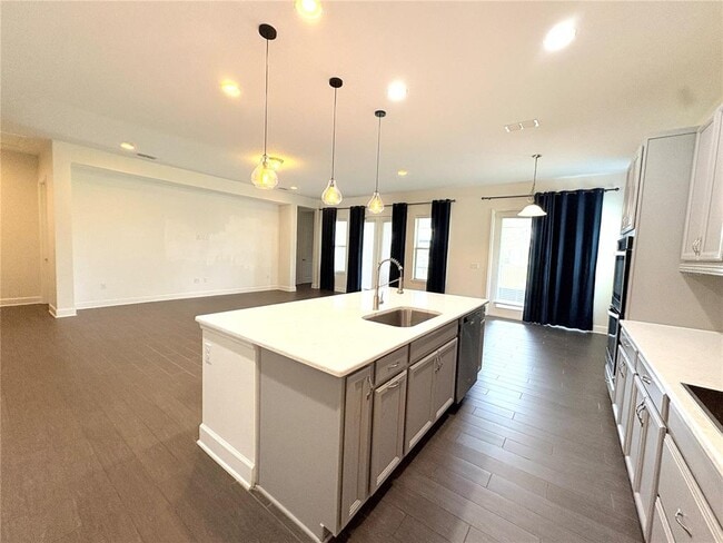 Building Photo - 4645 Butler National Dr
