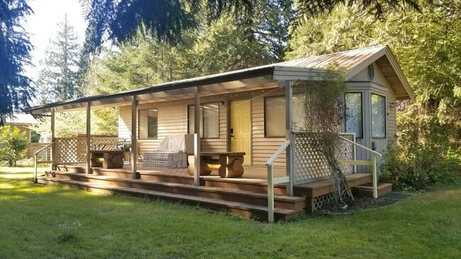 Building Photo - 333 Mill Rd
