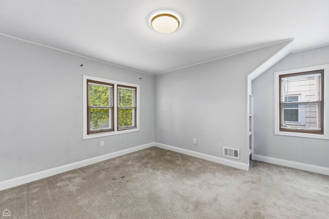 Building Photo - 805 Norfolk Ave
