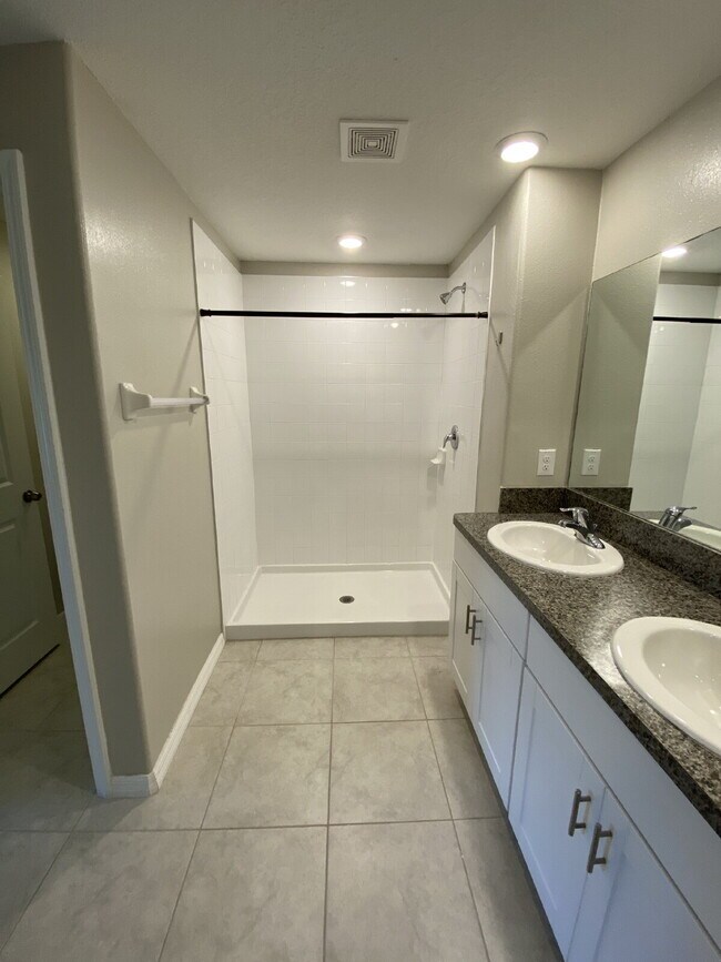 Building Photo - 31735 Barrel Wave Way