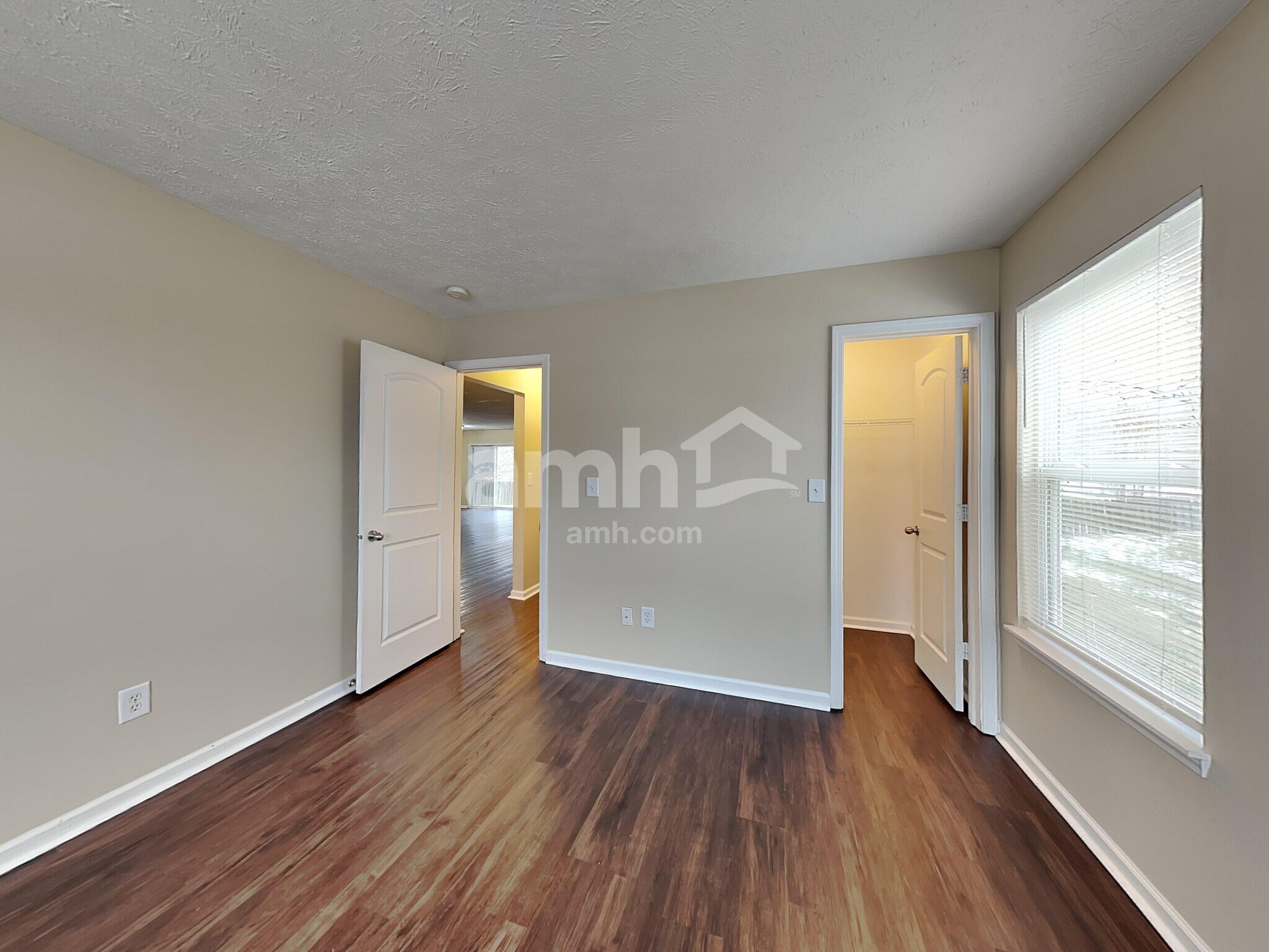 Building Photo - 7276 Burlat Ln