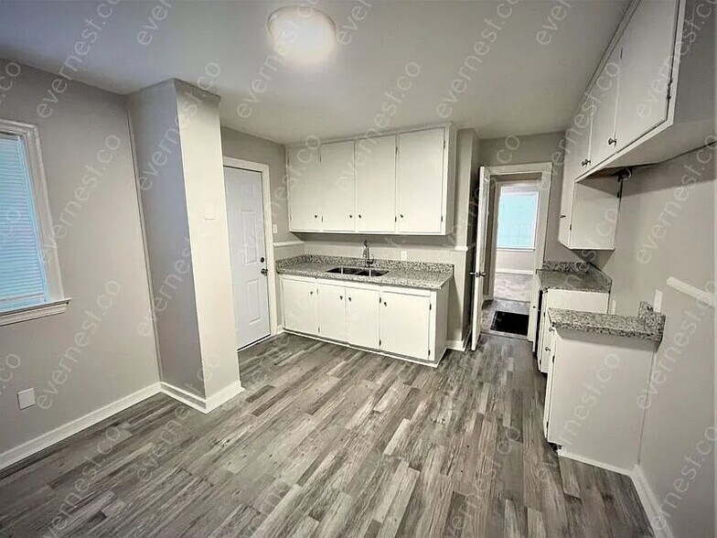 Building Photo - 783 Avalon Rd