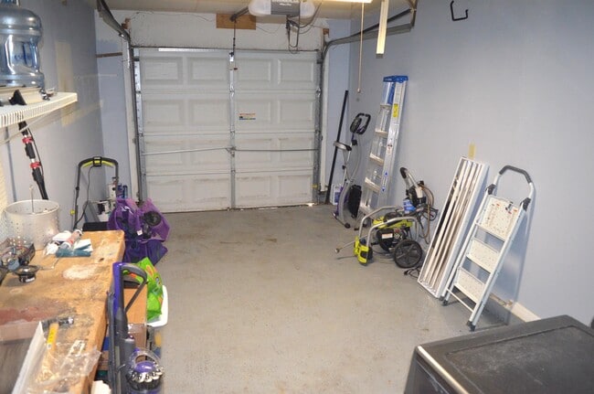 Building Photo - 1504 Glenmont Ct