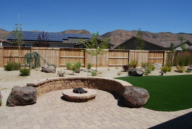 Building Photo - Stunning Single-Level Toll Bros. Home in Gated Damonte Ranch Community