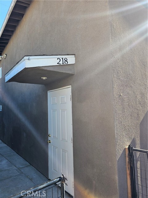 Building Photo - 218 E 25th St