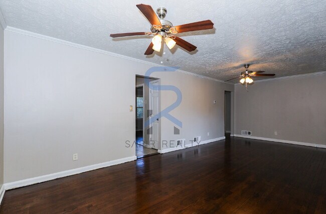 Building Photo - Move in before December 31st and choose your reward: a $250 Amazon Gift Card or a 55 Smart TV!