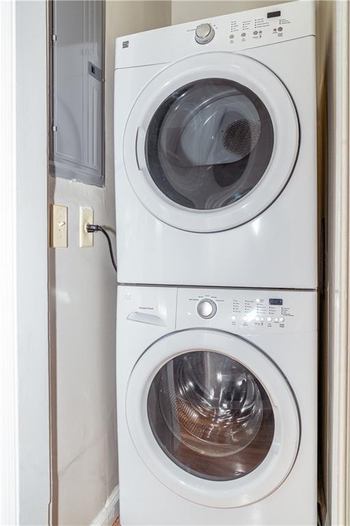 Building Photo - 153 Lindbergh Drive NE