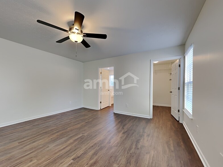 Building Photo - 5668 Appaloosa Cir