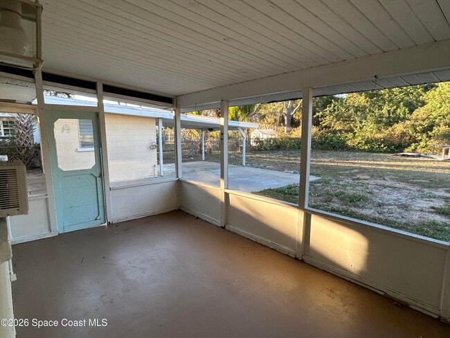 Building Photo - 2338 Shenandoah Rd