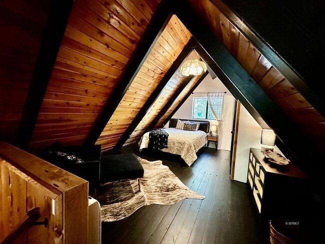 Building Photo - 25245 Rosaline Rd