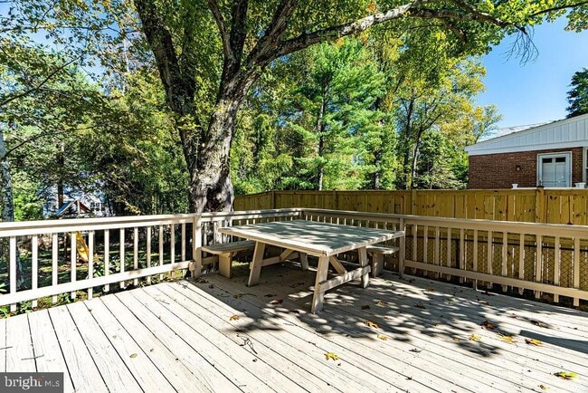 Building Photo - 4505 Conifer Ln