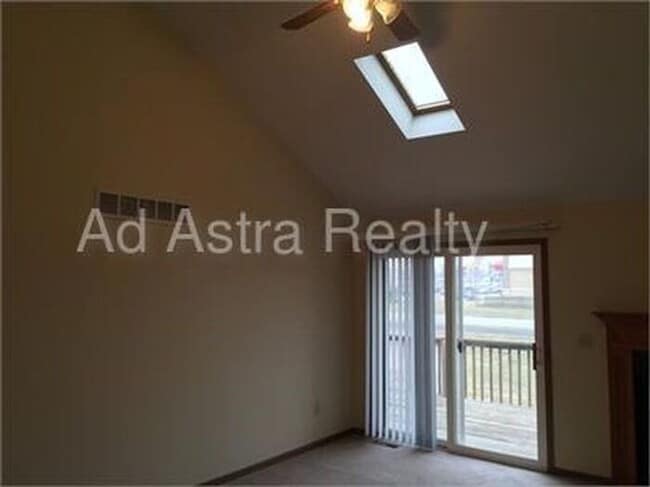 Building Photo - Platte City 2 Bedroom Duplex-Coming SOON!!