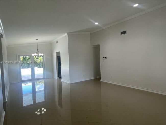 Building Photo - 4960 SW 119th Ave