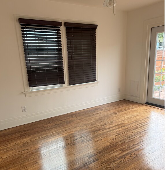 Building Photo - 1063 S Citrus Ave