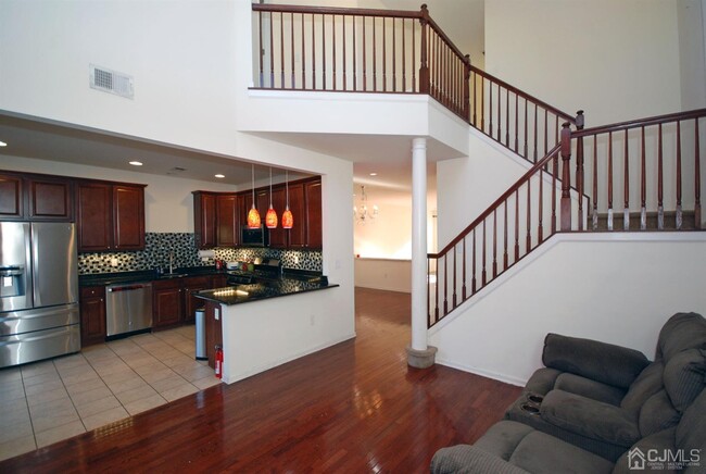 Building Photo - 2319 Berkshire Ln