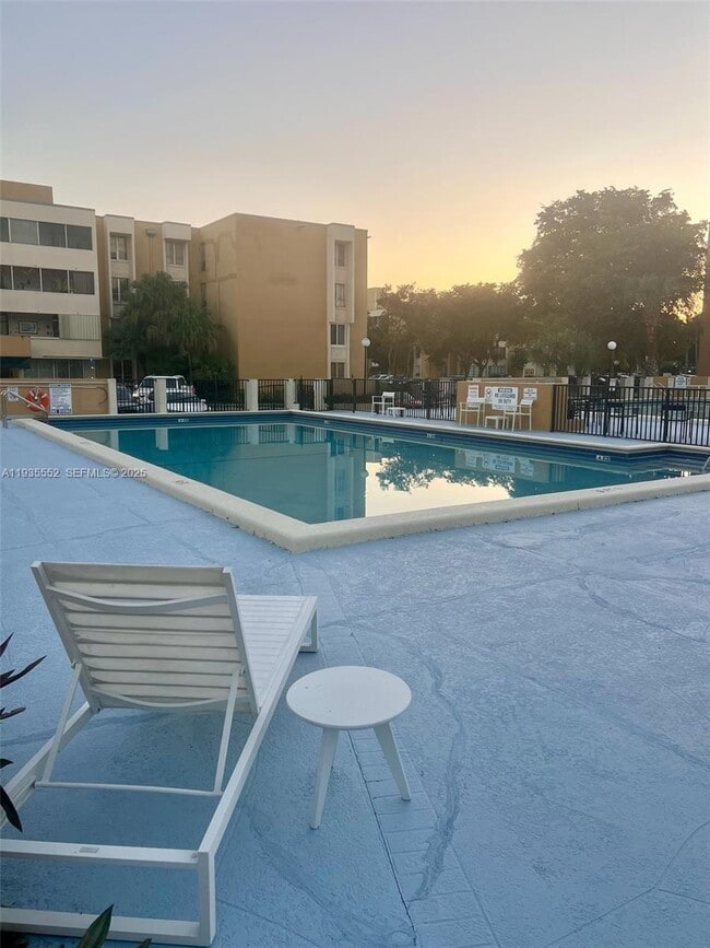 Building Photo - 6841 SW 147th Ave