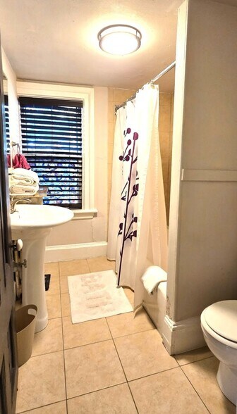 Building Photo - 54 Dudley St