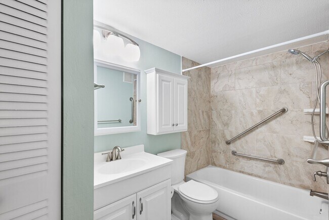 Building Photo - Bear Creek Apartments (1)