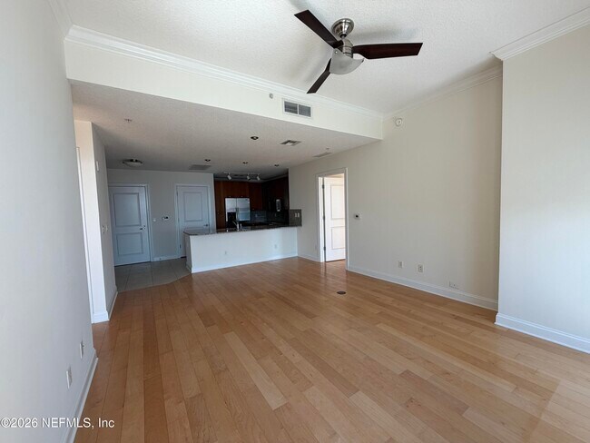 Building Photo - 1431 Riverplace Blvd