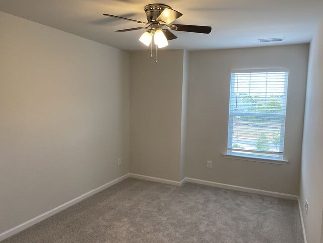 Building Photo - Coming Soon!!!  Townhome in Ardrey North