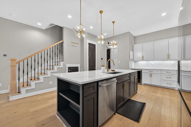 Building Photo - 4508 Hardy St