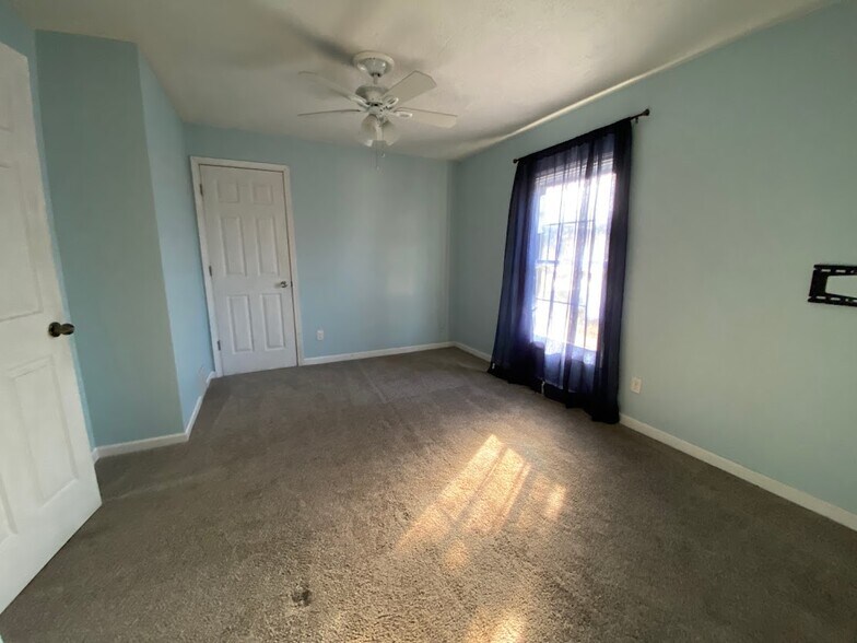 2nd Upstairs Bedroom - 339 E Lincoln St