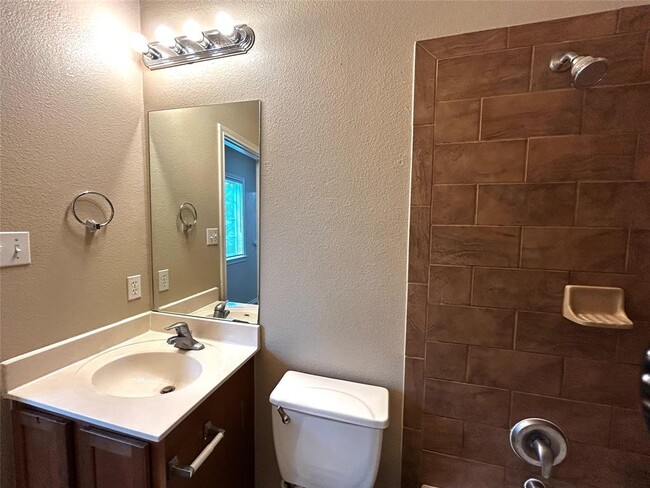 Building Photo - 408 Nelray Blvd