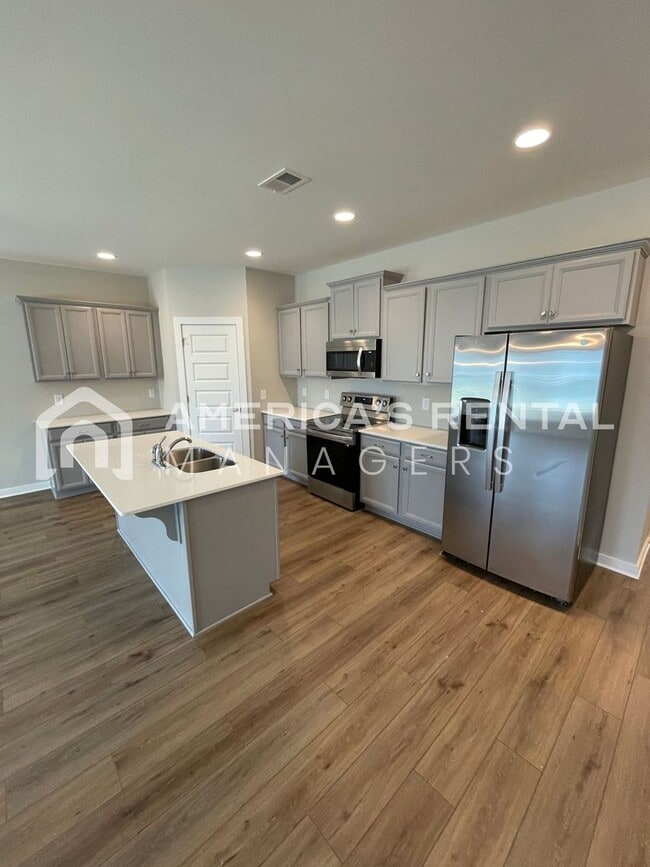 Building Photo - 294 Shiloh Creek Dr