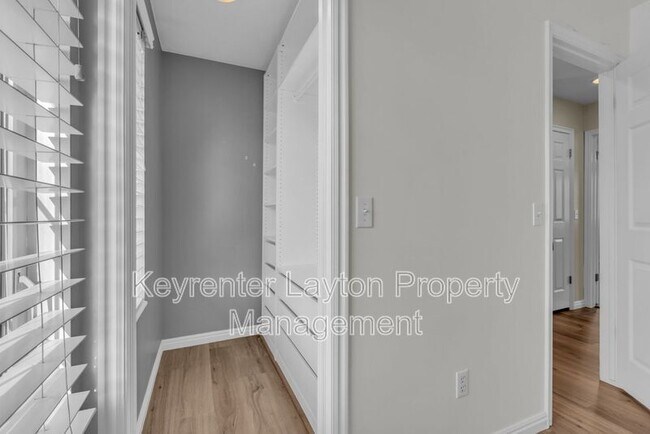 Building Photo - 105 E 820 S