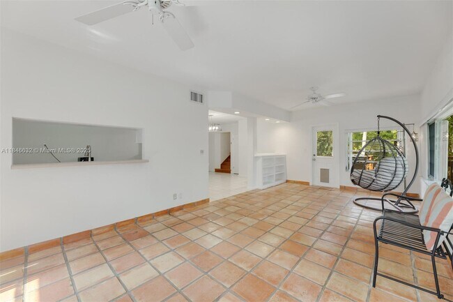 Building Photo - 7920 SW 132nd St