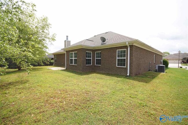 Building Photo - 106 Back Creek Cir NW