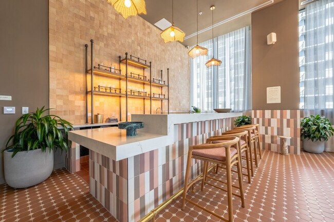 Building Photo - 698 N Miami Ave