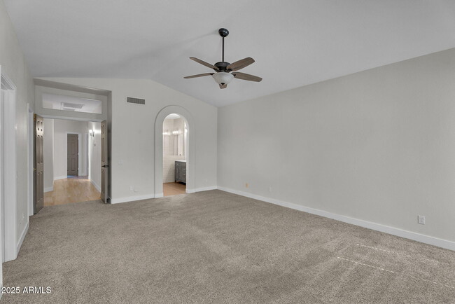 Building Photo - 6245 E Star Valley St