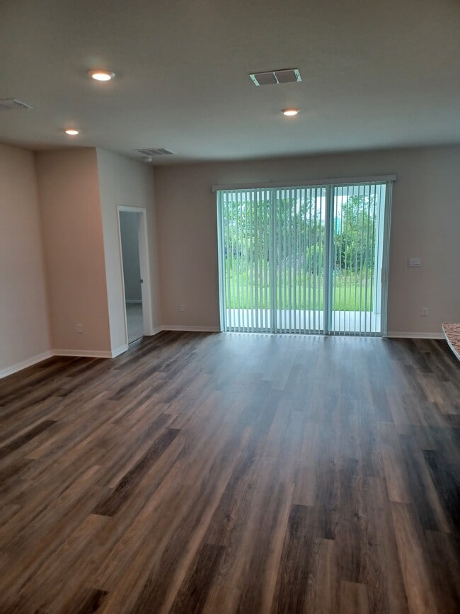 Building Photo - 12067 Kingsley Trl