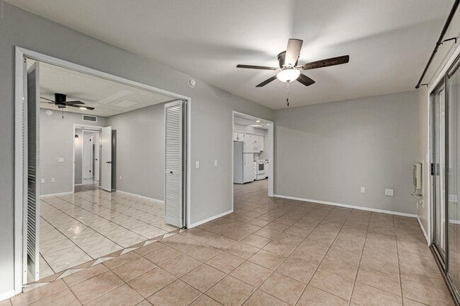 Building Photo - 13066 N 100th Dr