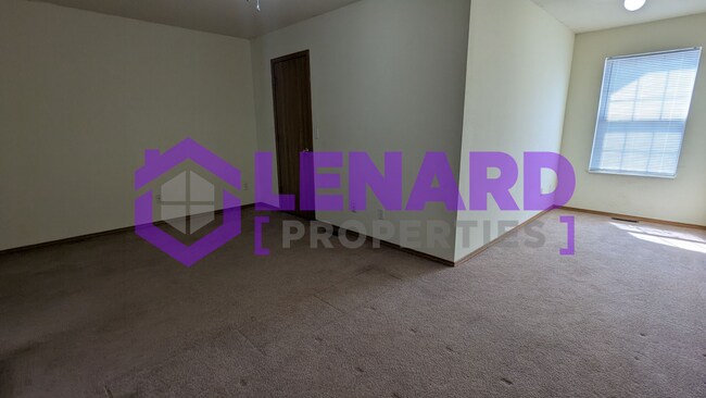 Building Photo - 1418 Frosty Dr