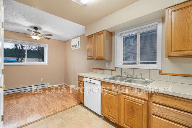 Building Photo - 205 E Boise Ave