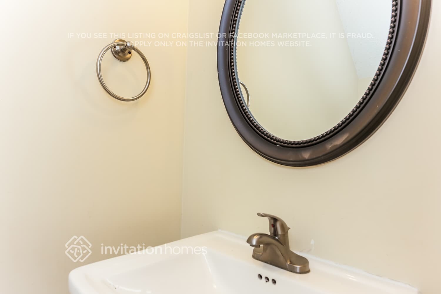 Building Photo - 1615 Heyford Cir NW