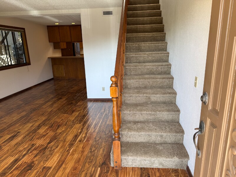 Building Photo - 804 Torrance St