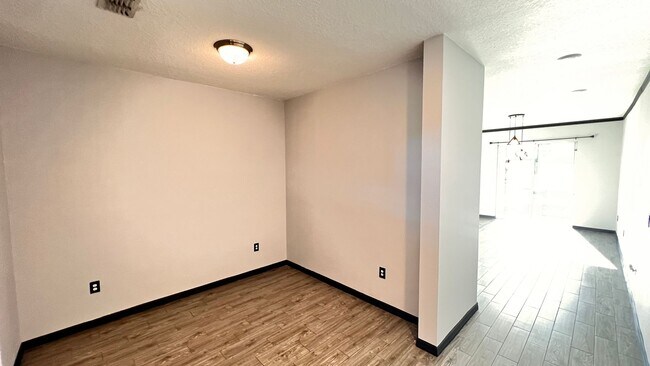 Building Photo - Beautiful, Resort-Style Living with this 3...