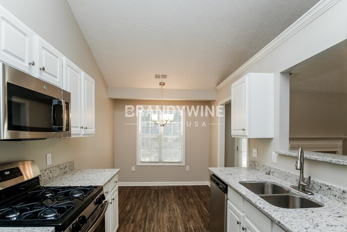 Building Photo - 152 Ridgecrest Dr