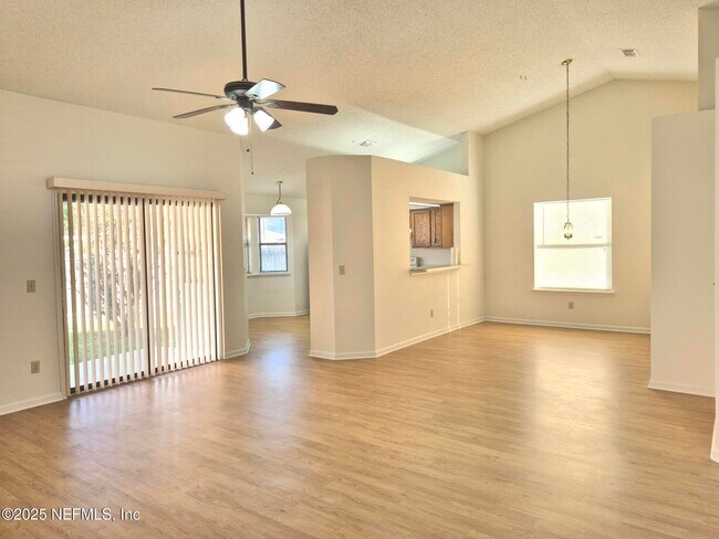 Building Photo - 8229 Hamden Cir W