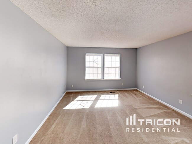 Building Photo - 2906 Laurel Wood Dr