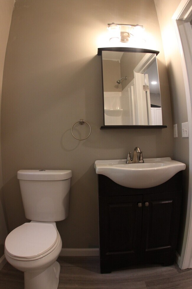 Building Photo - 62 Amherst St